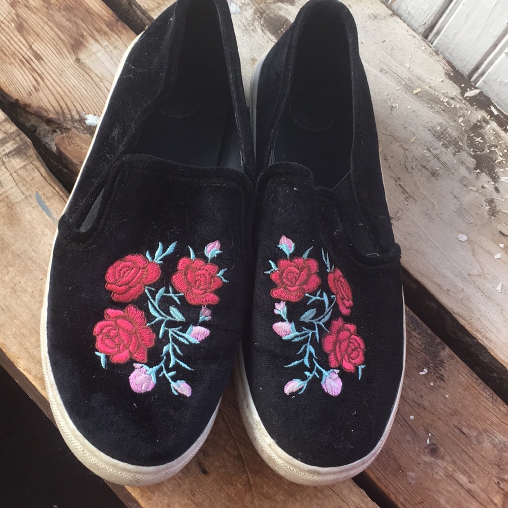Flower rose shoes